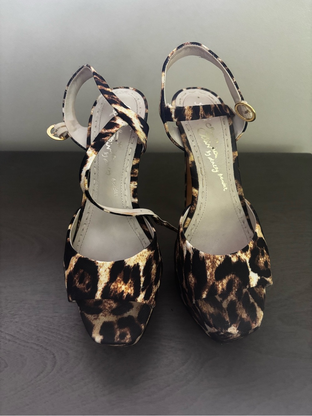 Alice & Olivia Size 39 Leopard Print Platform Heels - Picture 14 of 14
